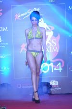 Model walk the ramp at Miss Maxim Bikini show in Mumbai on 15th Sept 2013 (231).JPG
